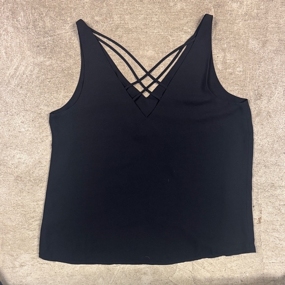 Express Women's Black V-Neck Cami Tank Top - Picture 2 of 3